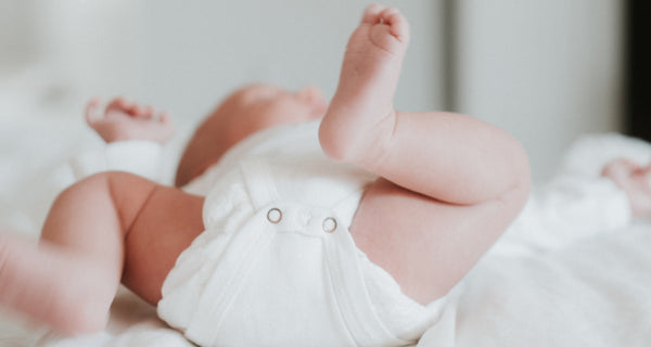 6 Tipps, wie Sie Ihrem Baby bei Hitze beim Einschlafen helfen können s
